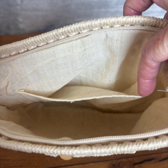 Handmade Macrame Clutch With Wooden Beads & Zipper Closure Boho Retro vintage - Picture 6 of 9